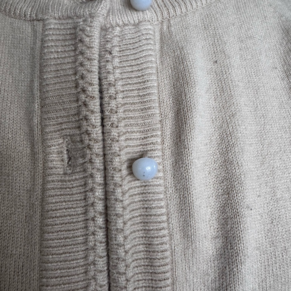 Cardigan - Picture 3 of 5